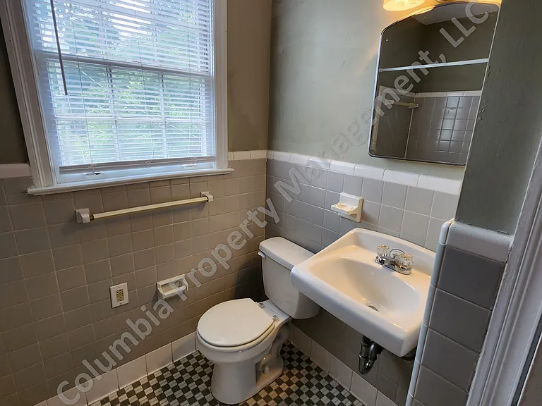 1609 Heyward St — Photo 17