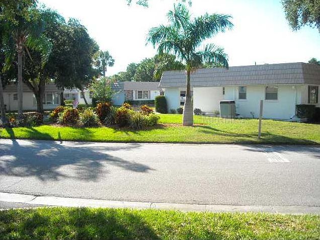 1st image of 5440 Riverbluff Cir