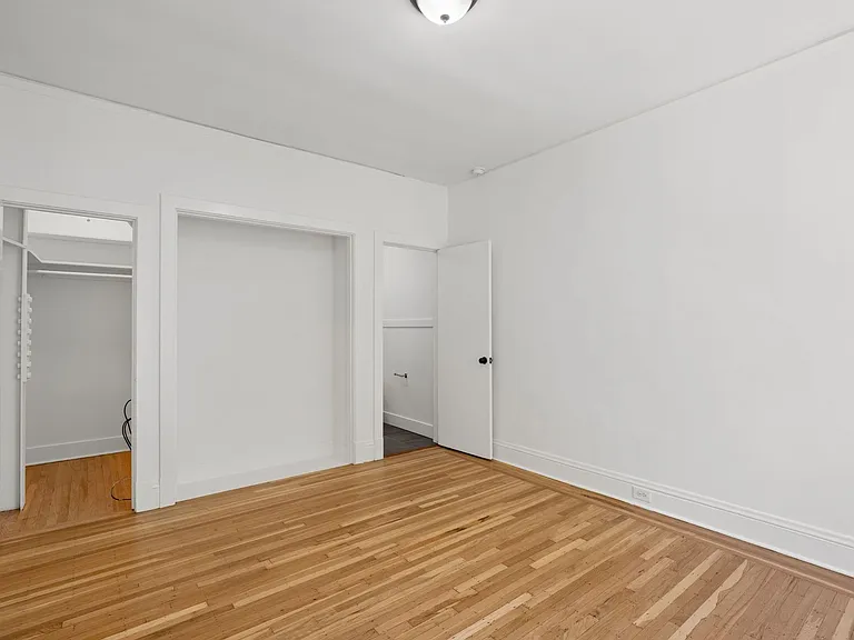 945 Larkin Street — Photo 5