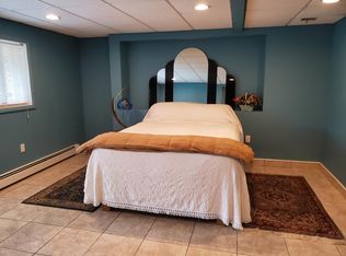 526 Warwick Tpke, Hewitt, NJ 07421