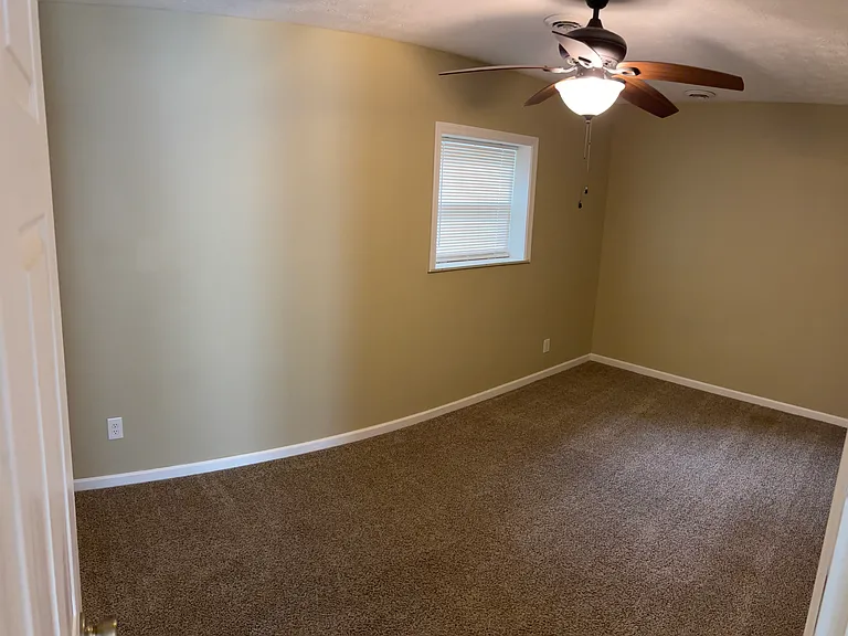 1101 Burning Tree Ln — Photo 20