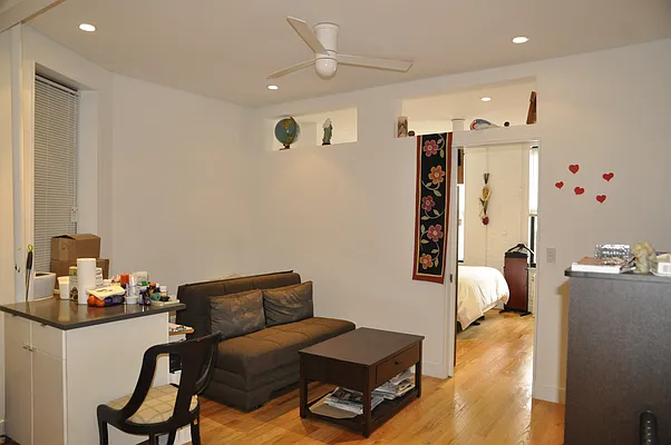 Rented by Veracity NYC LLC | media 8