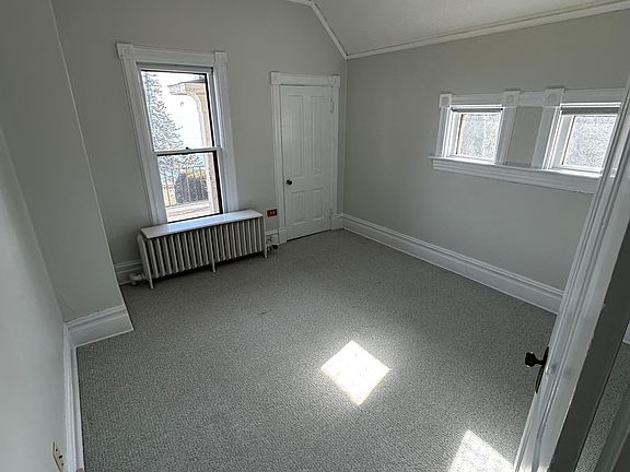 5th image of 4736 London Rd #2