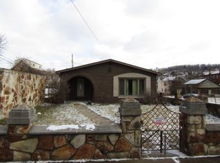 219 Camp Ave, Braddock, PA 15104