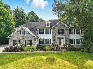 17291 Buckthorn Dr, Chagrin Falls, OH 44023