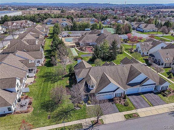 4th image of 5 Aberdeen Dr