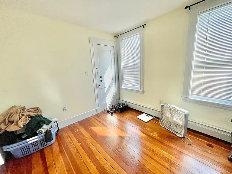 39 Illinois Ave #2 — Photo 14