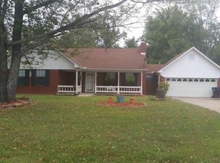 32 Hornet Estate Rd, London, AR 72847