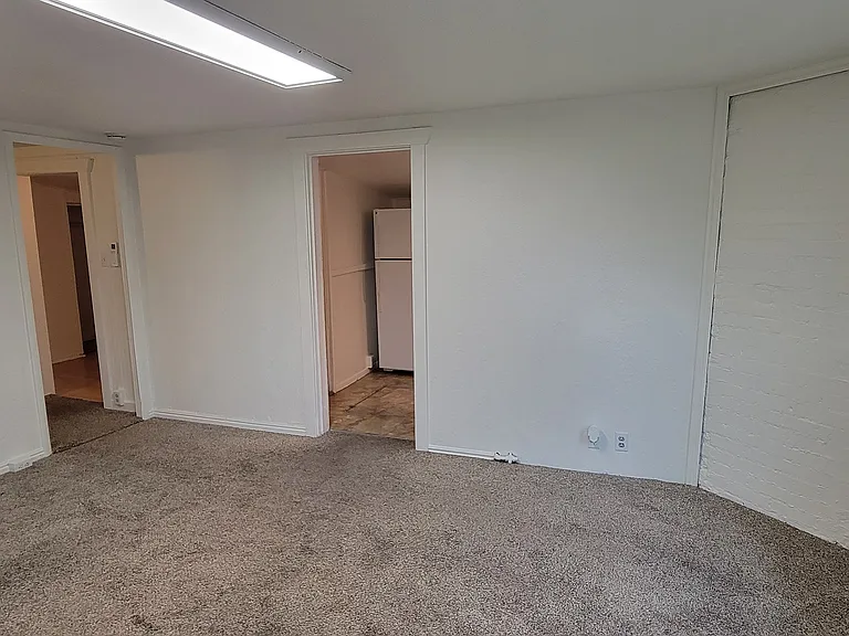259 E Coatsville Ave — Photo 3