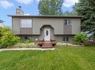 2107 Russet Ln, Rapid City, SD 57703