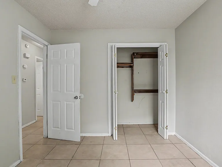 1301 Amhurst Ave — Photo 21