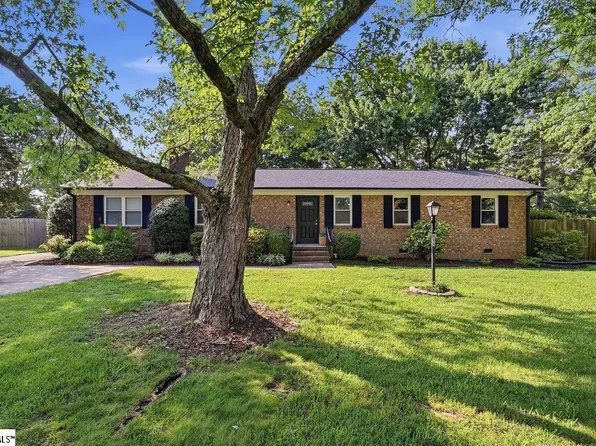 600 Old Rutherford Rd, Taylors, SC 29687