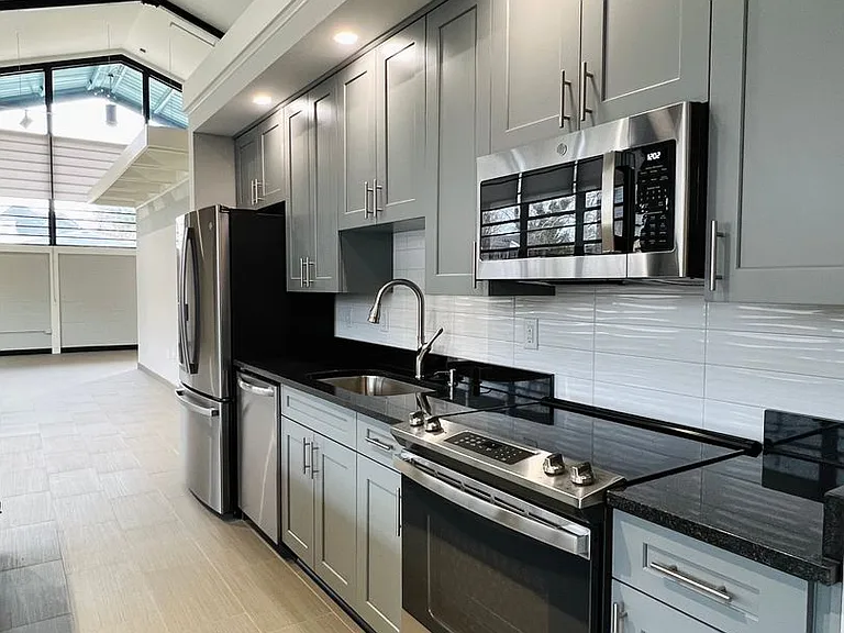 3611 Colley Ave — Photo 9
