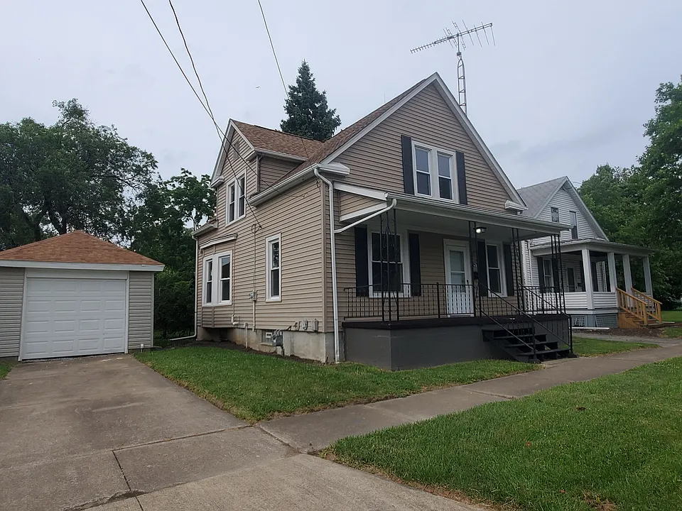 1817 Sandusky St