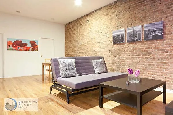 Rented by Metropolitan Property Group | media 40