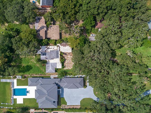 2nd image of 4526 Mundy Dr S