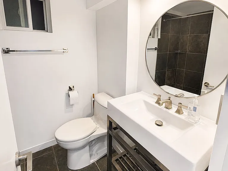162 Wishing Well Dr #BASEMENT — Photo 8
