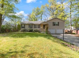 6 Hunt St, Salem, NH 03079