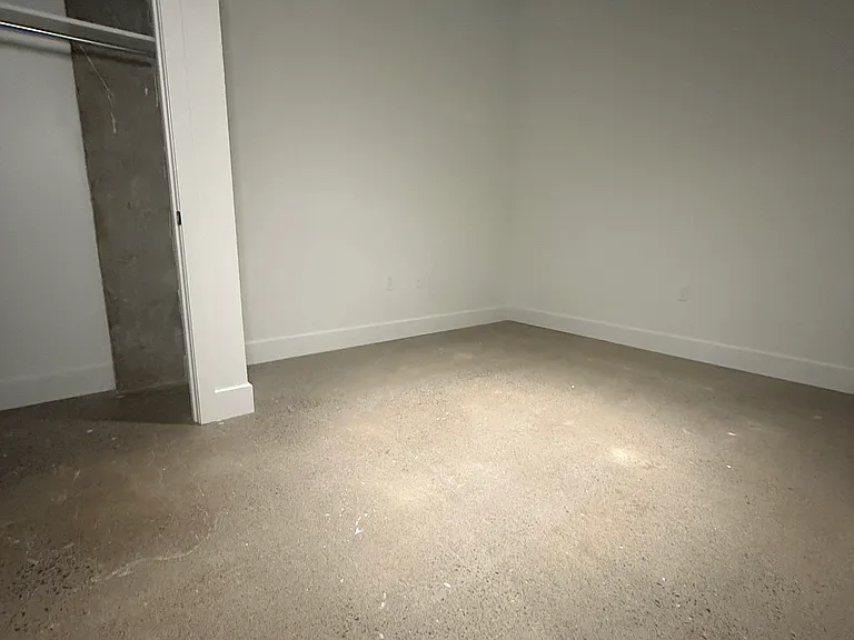 1660 Hollis St — Photo 56