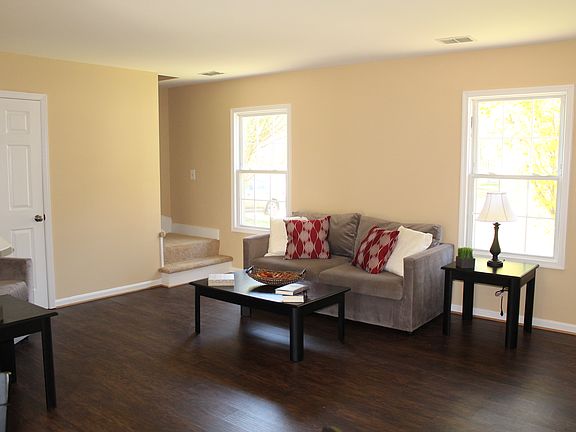 New Paint & Flooring!