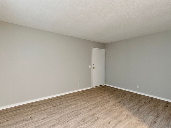 4th image of 1104 18th Ave S #1B-1Ba-600Sqft
