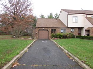 6 Coventry Ct, Matawan, NJ 07747