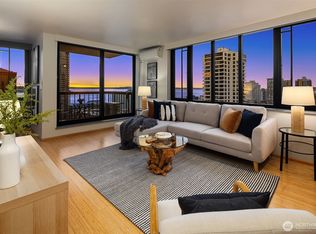 Royal Crest, Seattle, WA 98121