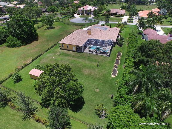 5th image of 11721 NW 11th St