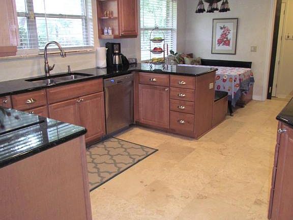5th image of 2925 Bridlewood Ln