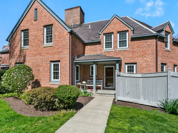 90 Roberton Crossing #90, Fairfield, CT 06825