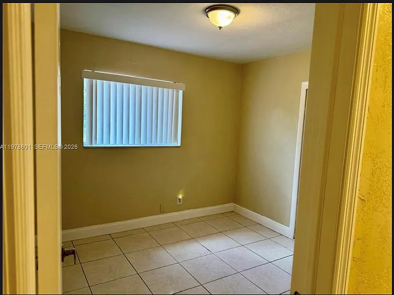 6471 SW 27th St — Photo 12
