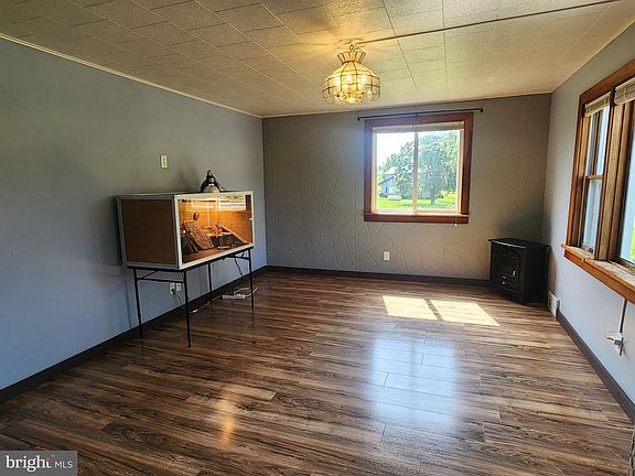5th image of 68 Sandy Hill Rd