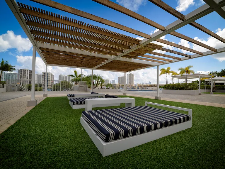 18081 Biscayne Blvd #403 — Photo 16