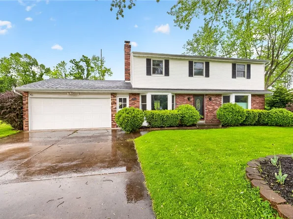 776 Lauren Ct, Webster, NY 14580