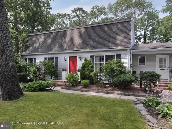 620 Springfield Ave, Pine Beach, NJ 08741