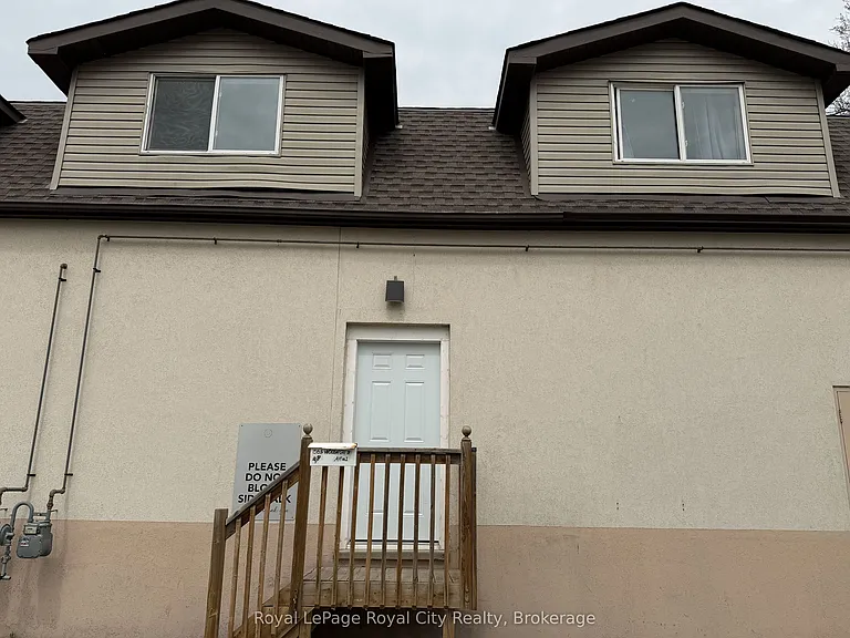 563 Woolwich St #1 — Photo 2