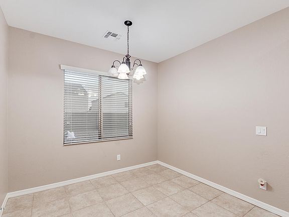 4th image of 13025 E Marigold Ln