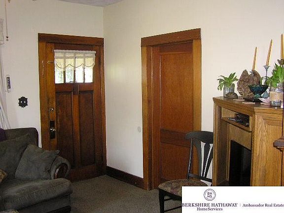 4th image of 1634 N H St
