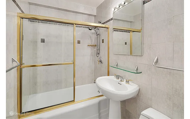 Sold by Douglas Elliman | media 26