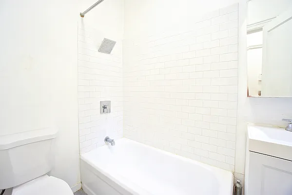 Rented by Compass | media 7