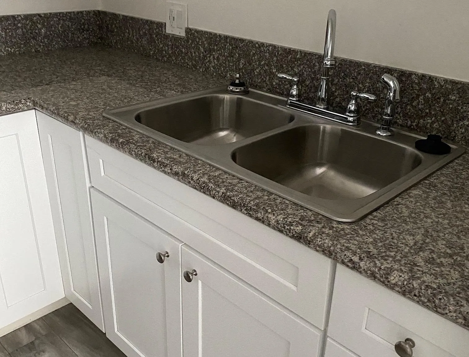 1 bed, 838 sqft, $1,695 — Photo 4