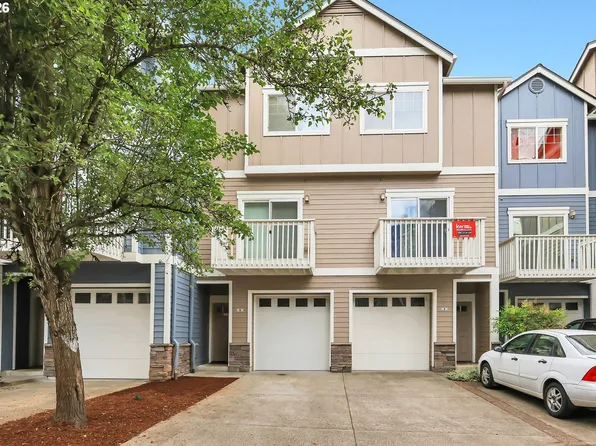 18465 SW Stepping Stone Dr APT 10, Beaverton, OR 97003