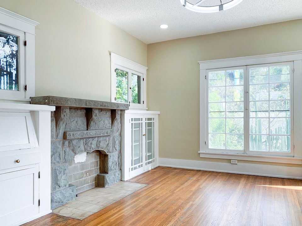 1st image of 1426 W Sunset Blvd #1428