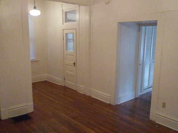 4th image of 804 E Kiowa St #2