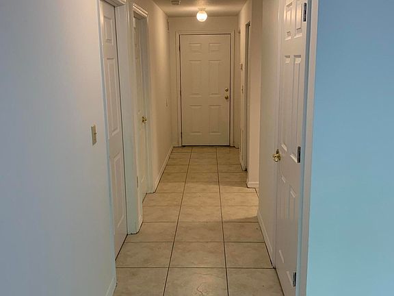 5th image of 944 15th St APT 103
