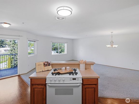 3rd image of 1318 37th Street #2-420