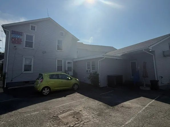 2716 Community Dr #1, Bath, PA 18014