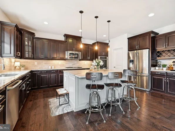 8819 Old Dominion Hunt Cir, Manassas, VA 20110