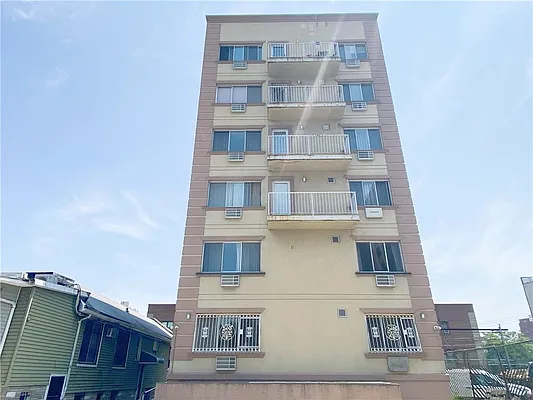 Sold by Remax Edge | media 3