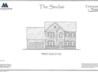 27 Fairmont Dr, Clifton Park, NY 12065